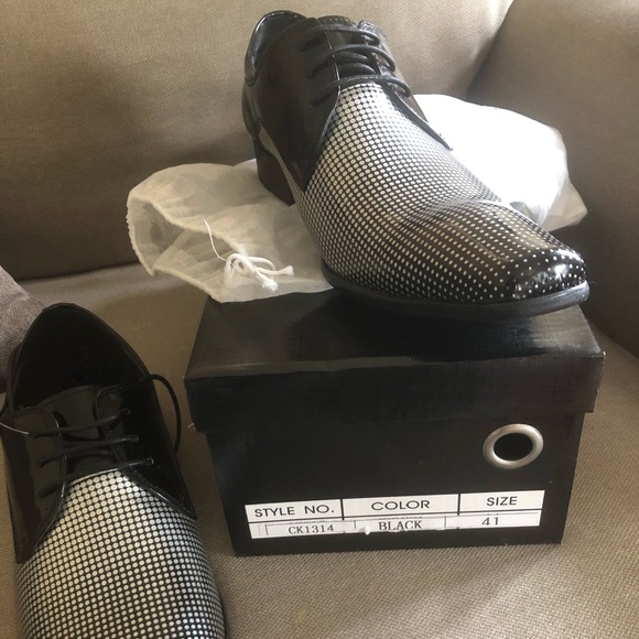 Men’s Chris Kaadu Dress Shoe - Picture 1 of 7